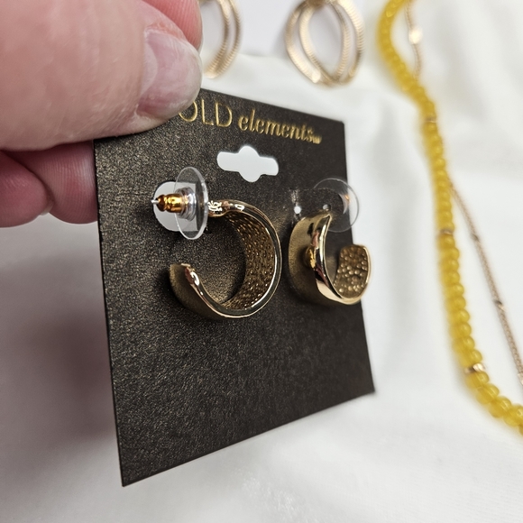 Women's Jewelry Set Lot of 3 Pieces Earrings Necklace Gold Tone Floral All NEW - Picture 3 of 8